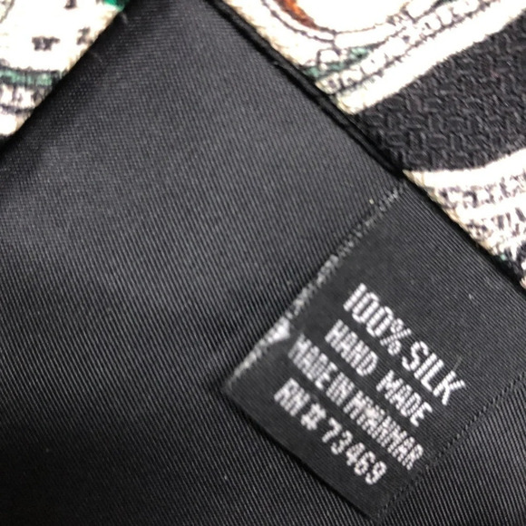 1995 Looney Tunes Mania 100 Dollar Bill 100% Silk Necktie Tie Hand Made EUC - Picture 4 of 7